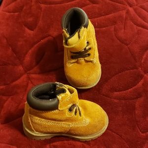 SOLD**Genuine kids boots